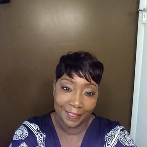 Meet your Posher, Frances